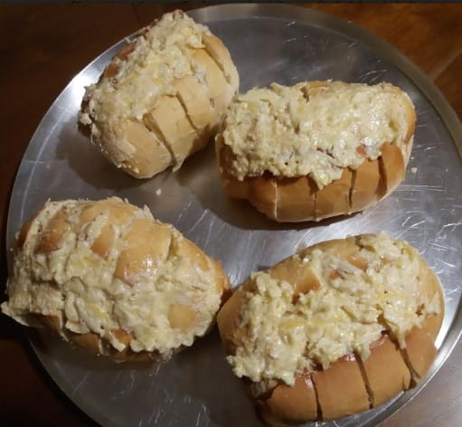Pão de Alho Cremoso – Como Fazer Pão de Alho com Queijos para Churrasco