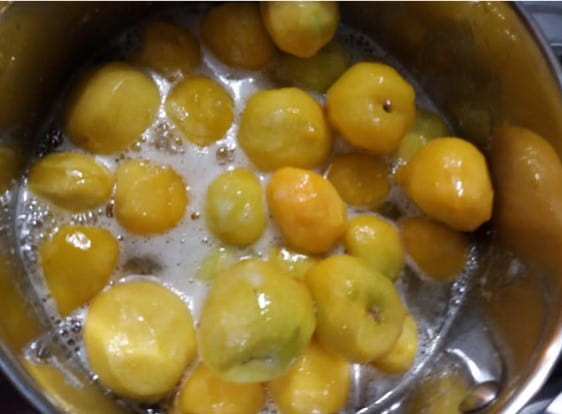 como-fazer-doce-de-pêssego-verde- doce-de-pêssego-verde-como-fazer-