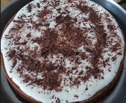 Bolo de Beterraba e Chocolate com Cobertura Como Fazer, Receita Fácil