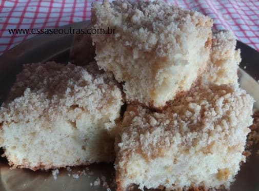 Cuca de Frutas Macia e Fácil de Fazer – Massa de Cuca Batida na Mão