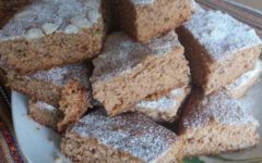 Bolo de Bananas, Laranja e Nozes batido na Mão – Como Fazer