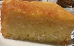 Bolo de mandioca com coco Molhadinho batido na mão – Receita Fácil