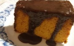 Bolo de Cenoura com Sêmola de Milho e Cobertura de Chocolate