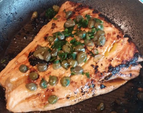 Filé de Salmão com Molho de Alcaparras – Como Fazer Receita Fácil