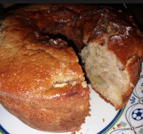 Bolo de Casca de Maçã com Leite de Coco e Canela – Como Fazer