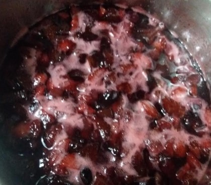 como-fazer-geleia-de-frutas-vermelhas-em-casa