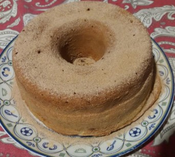 bolo-de-laranja-com-bagaço-e-frutas-