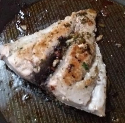 Atum Grelhado com Molho de Manteiga – Como Fazer Peixe Grelhado Rápido