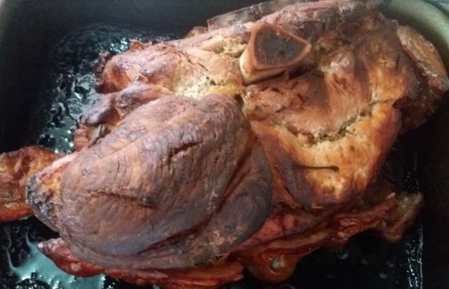 o-pernil-assou-demais-como-salvar-a-carne-
