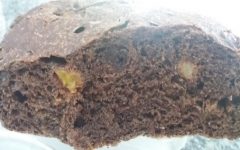 Pão de Chocolate com Frutas Vermelhas Secas e Levain – Receita
