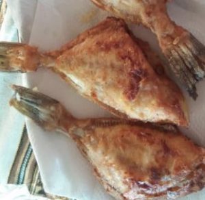 como-fritar-peixe-e-deixar-sequinho-