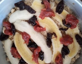 torta-de-banana-com-goiabada-ameixa-