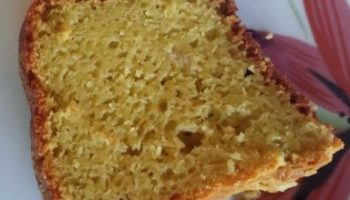 Bolo de Abacate com Limão, Cobertura e Massa Fofa – Receita Fácil
