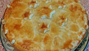 Torta de Frango e Palmito com Massa Crocante e Recheio Cremoso