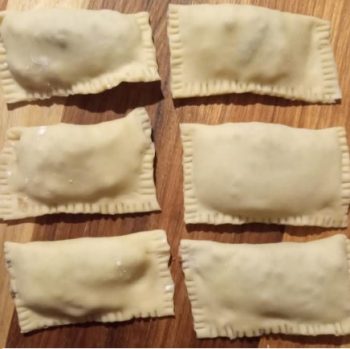 Pastel Caseiro de Carne Moída – Como Fazer Massa de Pastel em Casa