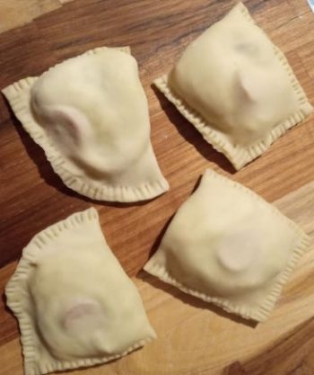 Pastelão de Batata com Massa de Pastel Caseira e Recheio de purê