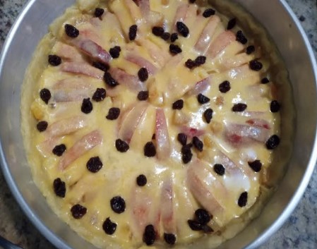 como-fazer-torta-de-maçã-com-creme-de-gema-e-frutas-secas-
