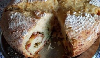 Pão Salgado Caseiro com Bulgur e Levain Recheado de Salame e Queijo