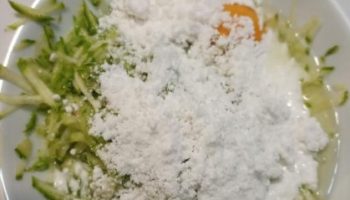 Crepioca de Abobrinha Recheada com Queijo e Orégano – Como Fazer