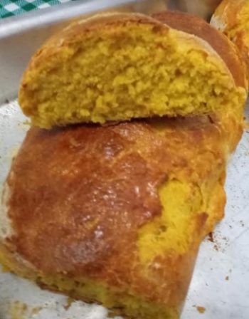 Pão de Abóbora com Fubá, Farinha de Trigo e Levain – Fermentação Lenta