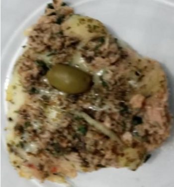 Pizza Rápida com Massa de Fermento em Pó e Molho Rápido