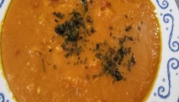 Caldo de Abóbora Cambotiã com Carne Seca Desfiada Receita de Inverno