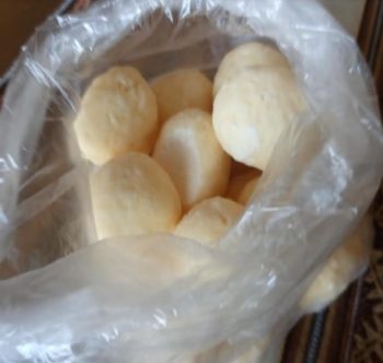Melhor Pão de Queijo Cheio de Queijo – Como Fazer e Congelar – Receita