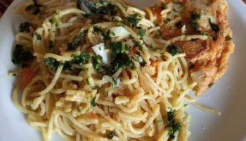 Macarrão com Geleia de Pé de Galinha Receita Macarrão com Colágeno