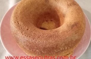 Bolo de Fubá Fofinho com Goiabada – Receita Bolo de Liquidificador