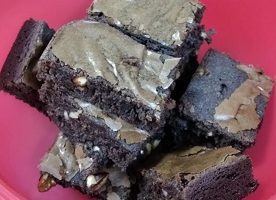 Brownie Fácil com Castanhas e Damasco – Receita de Sobremesa Rápida