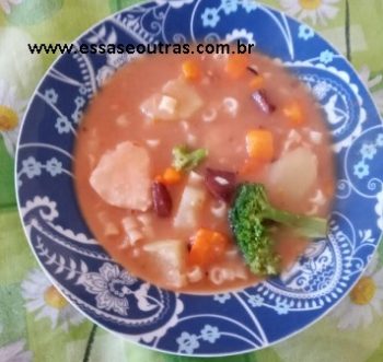 Sopa de Feijão com Brócolis e Linguiça Calabresa Nutritiva – Como Fazer