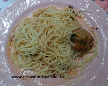 Macarrão Espaguete com Frango no Molho Receita de Massa com Frango
