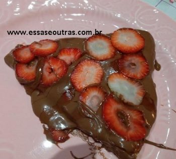 Pizza de Chocolate Com Morangos – Receita de Massa de Pizza Doce