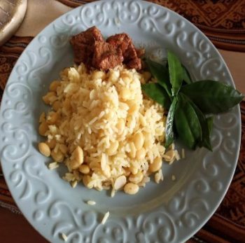Arroz com Fava Seca e Açafrão – Receita Fácil com Fava Seca