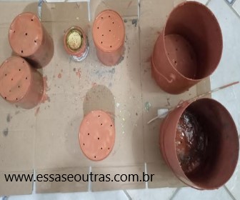 como-decorar-lata-de-tinta-para-plantar-
