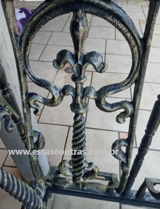 pintura-envelhecida-em-metal-