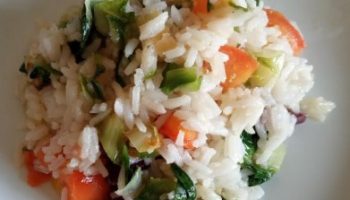Arroz com Escarola e Tomate – Reaproveitar Arroz Cozido