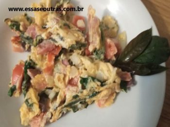 Omelete de Salame e Ora pro nóbis – Receita Nutritiva de Omelete