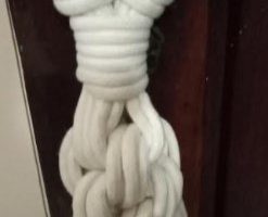Suporte de Vaso com Cordão de Algodão e Nó Coroa Chinesa e Josefina