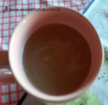 Chá de Casca de Abacaxi Quente ou Gelado – Como Fazer