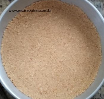 Massa de Torta Doce com Bolacha e Castanha – Receita Rápida