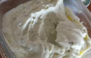 Creme de Ricota com Manjericão – Receita de Pasta de Queijo Magro