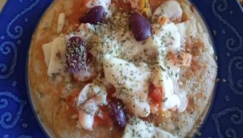 Pizza de Frigideira com Massa de Inhame – Receita Saudável