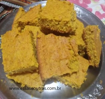 Bolo de Abóbora Low Carb com Farinha de Amendoim e Coco