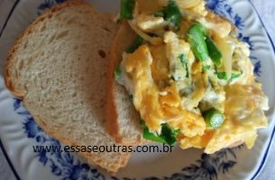 Ovos Mexidos com Aspargo Fresco – Receita Rápida, Fácil e Nutritiva