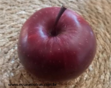 frutas-vermelhas-em-porto-maçã-
